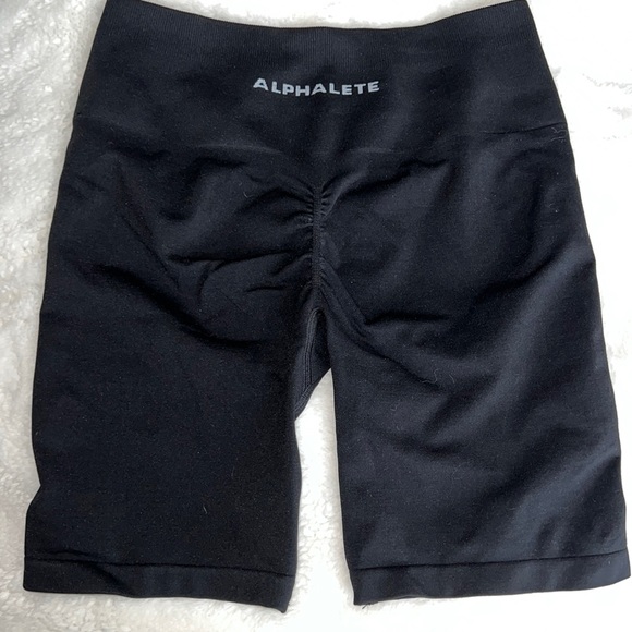 AMPLIFY SHORT 5.5" 🩵🩷.  Brand New only worn to try on. - Picture 1 of 3